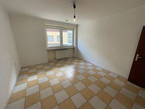 Bild2 - 3 Zimmer Etagenwohnung zum Kaufen in Saarbrücken