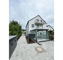 Mit KfW-Förderung i. H. v. € 26.500,-- - 2-Zimmer-Wohnung im DG mit Balkon - Regensburg Konradsiedlung-Wutzlhofen