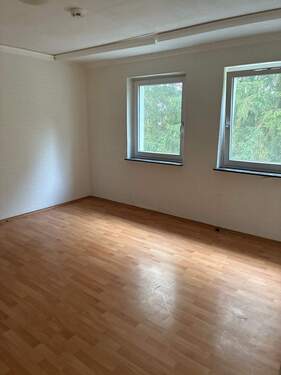 Wohnzimmer - Charmante 1-Zimmer-Wohnung im grünen Teil von Elmshorn - mit Gestaltungsspielraum! HHS 16