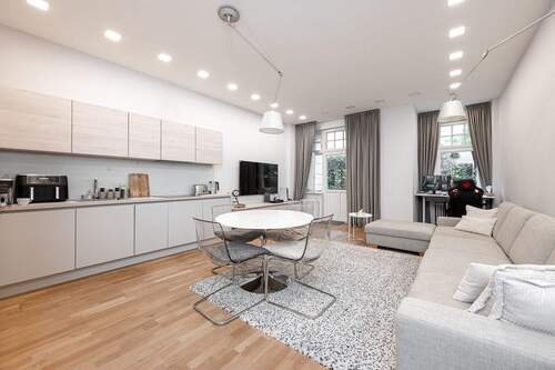 Wohnküche - 2 Zimmer Etagenwohnung zum Kaufen in Berlin