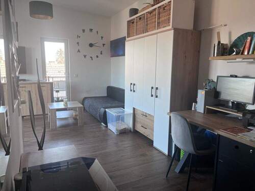 Viel Räumlichkeit - Etagenwohnung mit 25,00 m² in Rosenheim zur Miete