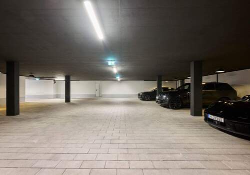 Tiefgarage mit 10 Stellplätzen - 
