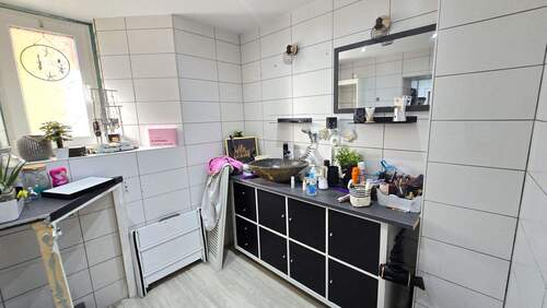 Bad - Einfamilienhaus mit 110,00 m&sup2; in Mansfeld zur Miete