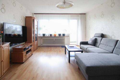 Wohnzimmer - 2 Zimmer Etagenwohnung zum Kaufen in Fürth
