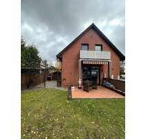 ! Provisionsfrei für Käufer ! Freies Haus in Berlin-Buckow - pfiffiger Grundriss !