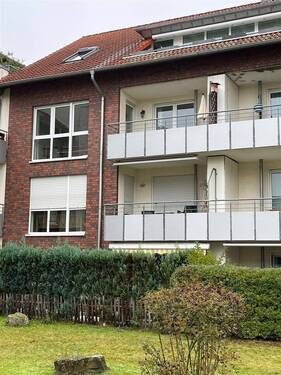 Hausansicht - 3 Zimmer Etagenwohnung in Bielefeld