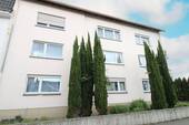 Außenansicht-2 - Großzügige 4-Zimmer-Wohnung mit Stellplatz und Keller im Hochparterre
