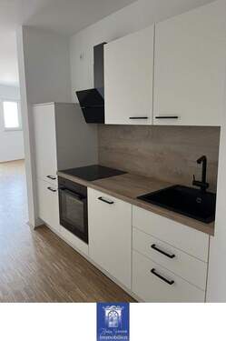 EBK - 2 Zimmer Etagenwohnung zur Miete in Arnsdorf