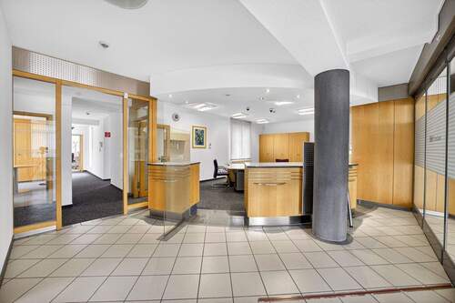 Anmeldung Büro - Etablieren Sie Ihre eigene KanzleiBüroPraxis + tolle Lage + modernes Design + ab 01.04.2026