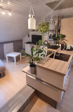 WZ/Küche - Gemütliche 2-Zimmer-DG-Wohnung - 500,00&nbsp;EUR Kaltmiete, ca.&nbsp; 40,00&nbsp;m&sup2;&nbsp;Wohnfl&auml;che