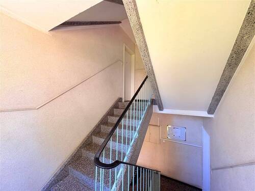 Treppenhaus - Etagenwohnung mit 67,60 m&sup2; in Peine zum Kaufen