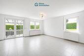 Wohnzimmer - 3 Zimmer Etagenwohnung zum Kaufen in Neuhausen auf den Fildern