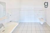 behindertengerechtes WC - 