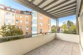 West-Balkon zum Hof - 