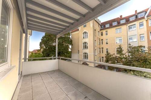 West-Balkon zum Hof - 