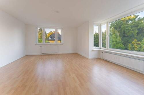 Wohnzimmer mit Erker - 