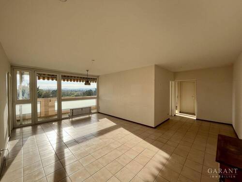 Wohnen/Essen - 3 Zimmer Etagenwohnung in Frankfurt am Main