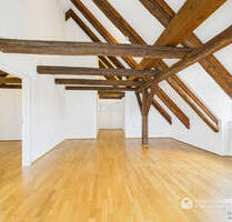 Außergewöhnliche Dachgeschosswohnung in denkmalgeschütztem Bauernhof - hochwertig saniert, sofort bezugsfrei - Regensburg / Wutzlhofen Konradsiedlung-Wutzlhofen