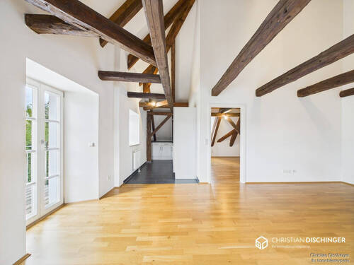 Wohnzimmer - 2 Zimmer Etagenwohnung in Regensburg / Wutzlhofen
