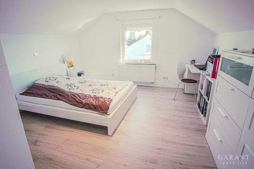 Schlafzimmer DG - 