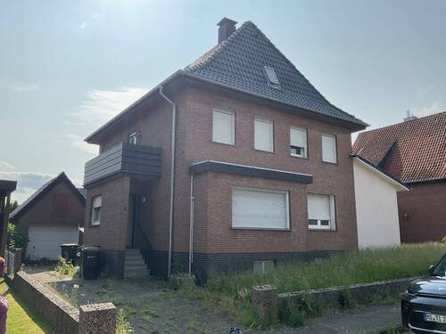 Strassenansicht - 5 Zimmer Einfamilienhaus zum Kaufen in Lübbecke