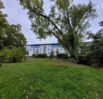 Modernes Single-Apartment in begehrter Altglienicke-Lage mit parkähnlichem Grundstück - Berlin