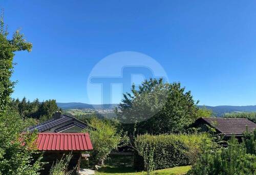 Fernsicht 2 - 7 Zimmer Mehrfamilienhaus, Wohnhaus in Freyung