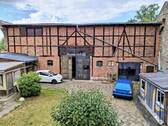 Scheune und Hof - 