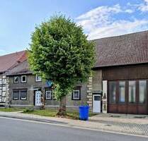 Autoschrauber aufgepasst: gut eingerichtete Werkstatt mit Hebebühne. Wohnhaus mit 214 m² Wfl., ohne Reparaturstau - Bahrdorf