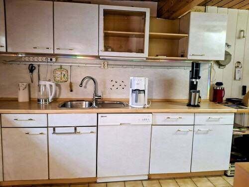 Küche - 7 Zimmer Einfamilienhaus in Bahrdorf