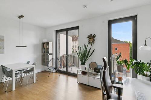 Wohnzimmer - 2 Zimmer Etagenwohnung zum Kaufen in Berlin