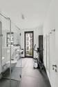 Bad mit Dusche - 