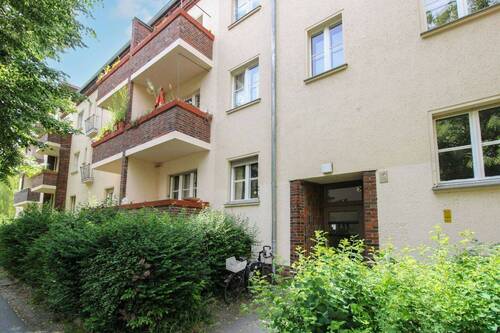 Fassade - 3 Zimmer Etagenwohnung zum Kaufen in Berlin