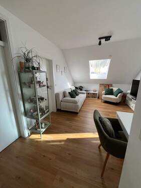 Wohnbereich - 2 Zimmer Etagenwohnung zur Miete in Künzell