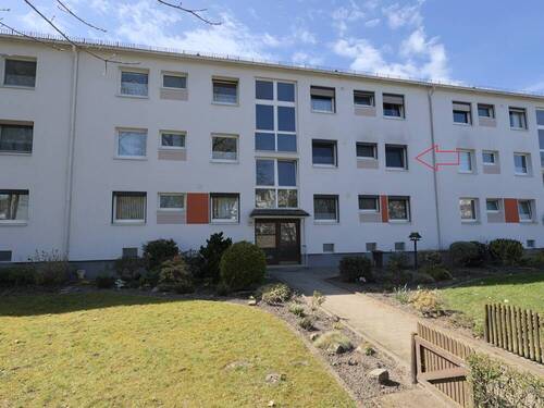 Außenansicht - Gepflegte Dreieinhalb-Zimmer-Eigentumswohnung inkl. Garage