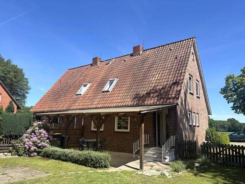 Rückansicht - Mehrfamilienhaus, Wohnhaus mit 148,00 m&sup2; in Lüchow zum Kaufen
