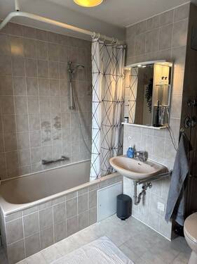 Badezimmer Bild 2.jpg - 