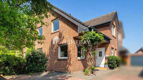 Außenansicht 1-1 - 6 Zimmer Doppelhaushälfte zum Kaufen in Nordkirchen