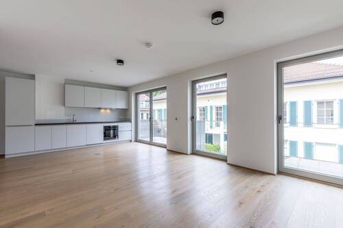 Wohnbereich - CLEVER Teilmöblierte 2-Zimmer-Wohnung mit Balkon in der Menterschwaige - NeubauErstbezug
