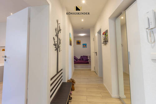 Flur - 3 Zimmer Etagenwohnung in Stuttgart