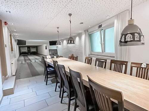 Kegelbahn 2 - 9 Zimmer Mehrfamilienhaus, Wohnhaus in Detmold