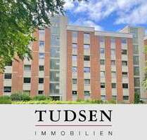 Reizvolle Wohnung mit sonnigem West-Balkon und Fahrstuhl. - Hamburg Sasel