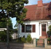 Hauptstadtmakler-Bezugsfreie Doppelhaushälfte mit großem Grundstück - Blankenfelde