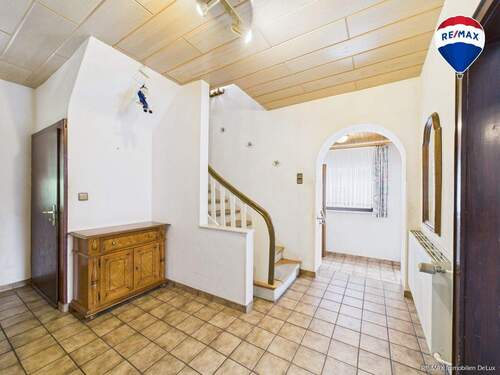 RE/MAX Immobilien DeLux Einfamilienhaus Körprich Flur - Einfamilienhaus mit 110,00 m² in Nalbach / Körprich zum Kaufen