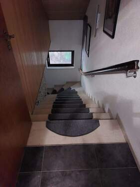 Treppe zum UG - 
