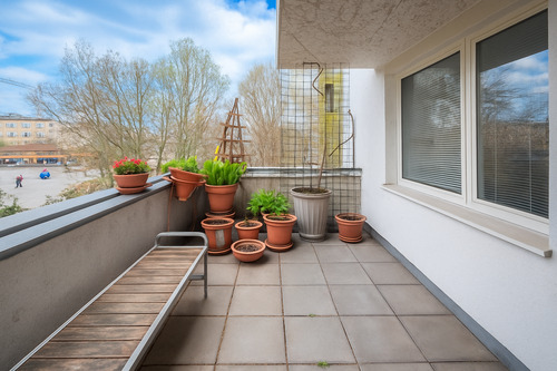 Balkon - 2 Zimmer Etagenwohnung zum Kaufen in Berlin
