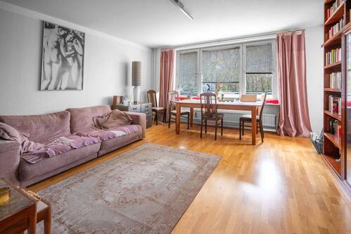 Wohnzimmer - Etagenwohnung mit 70,00 m&sup2; in Berlin zum Kaufen