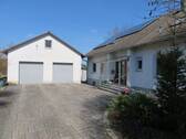 Ihr neues Zuhause - Attraktives Einfamilienhaus mit ELW, großem Grundstück und traumhafter Aussicht in Illschwang
