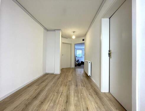 großzügiger Flur - Etagenwohnung mit 68,70 m&sup2; in Hamburg / Eppendorf zum Kaufen