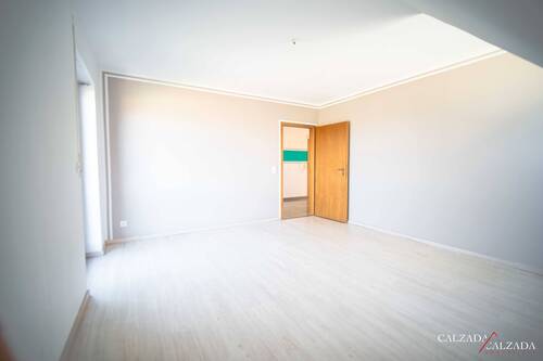 1. Stock - Schlafzimmer.jpg - 